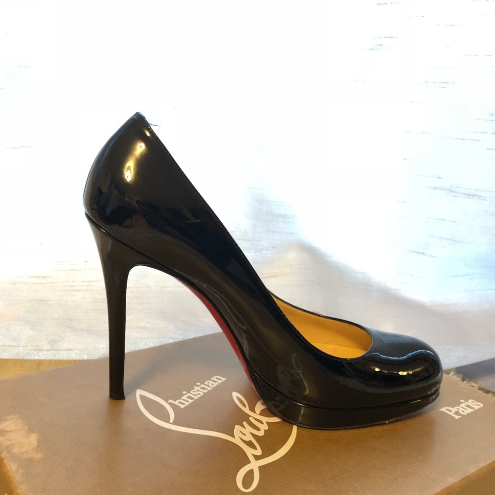 Christian Louboutin New Simple Pump